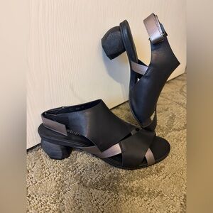 Modern Antelope sandal